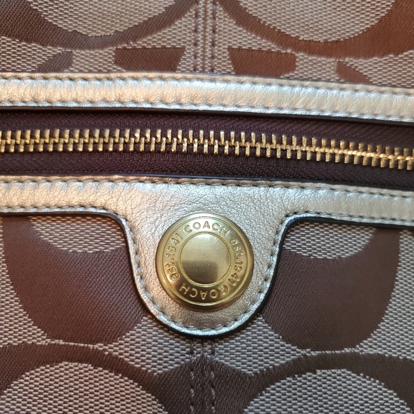 Coach Purse - Picture 4 of 10